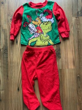 The grinch boys pajamas